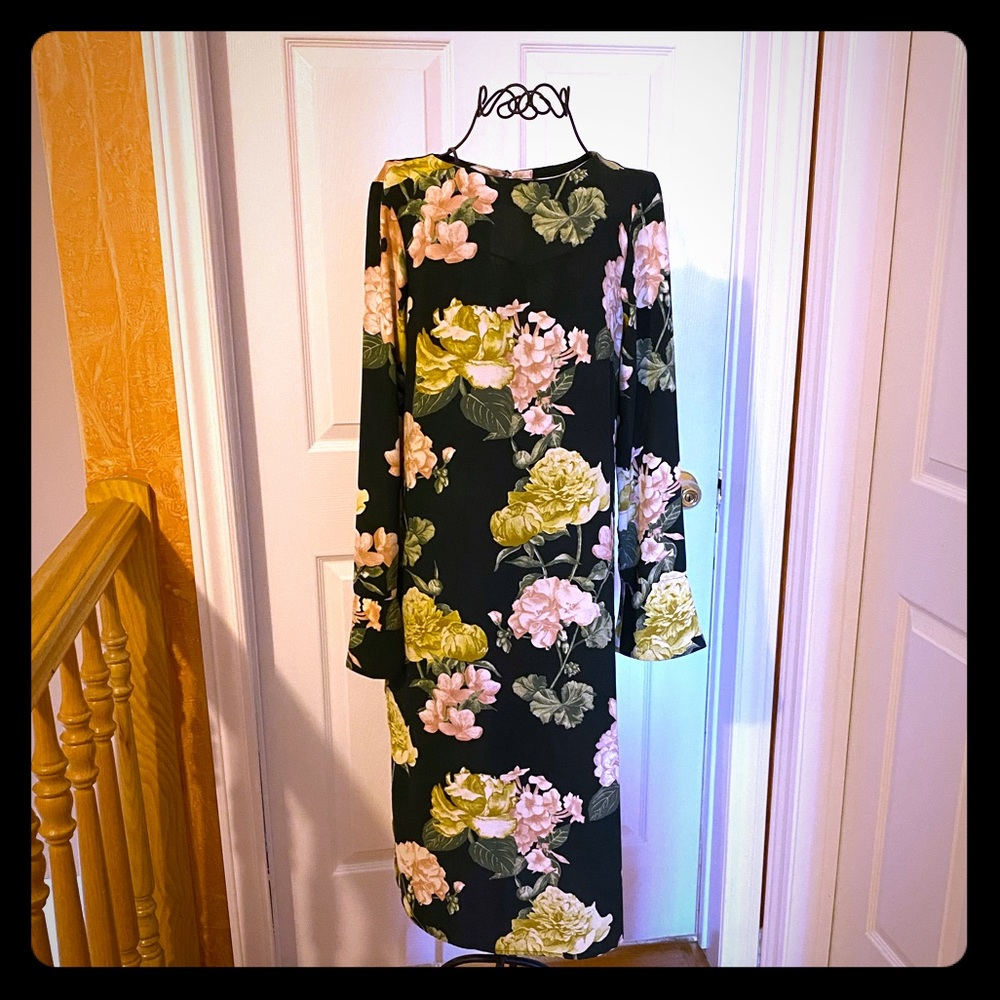 Floral flowy dress